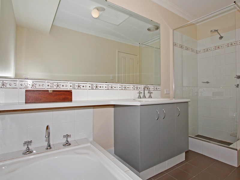 100 Aurora Drive, Atwell WA 6164