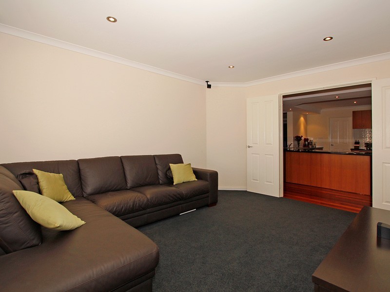 3 Isaac Street, Hammond Park WA 6164