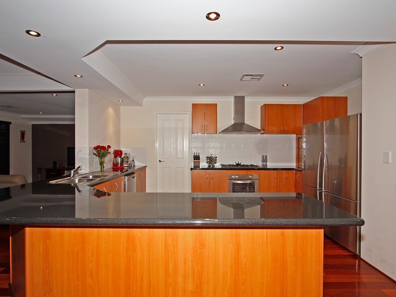 3 Isaac Street, Hammond Park WA 6164