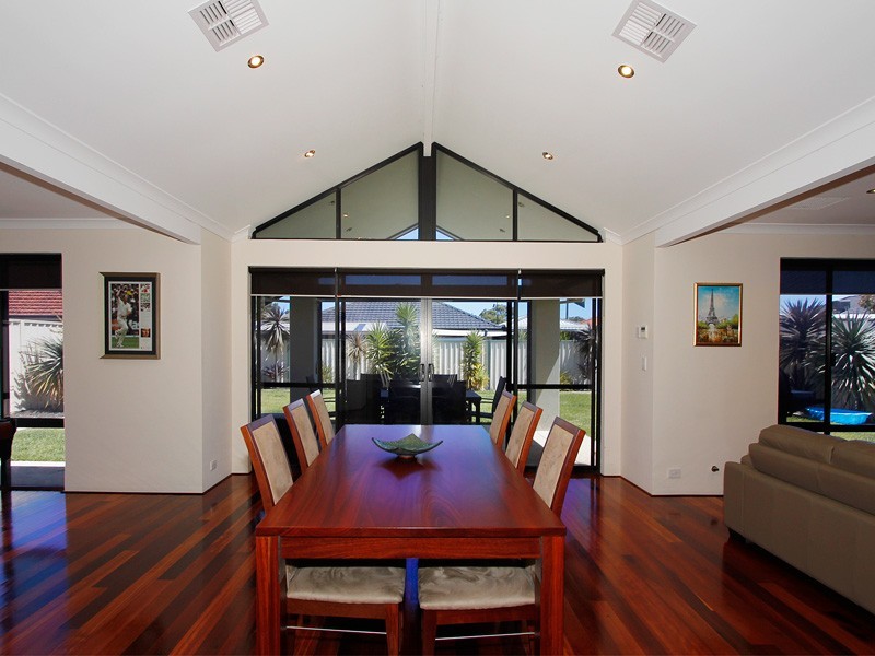 3 Isaac Street, Hammond Park WA 6164