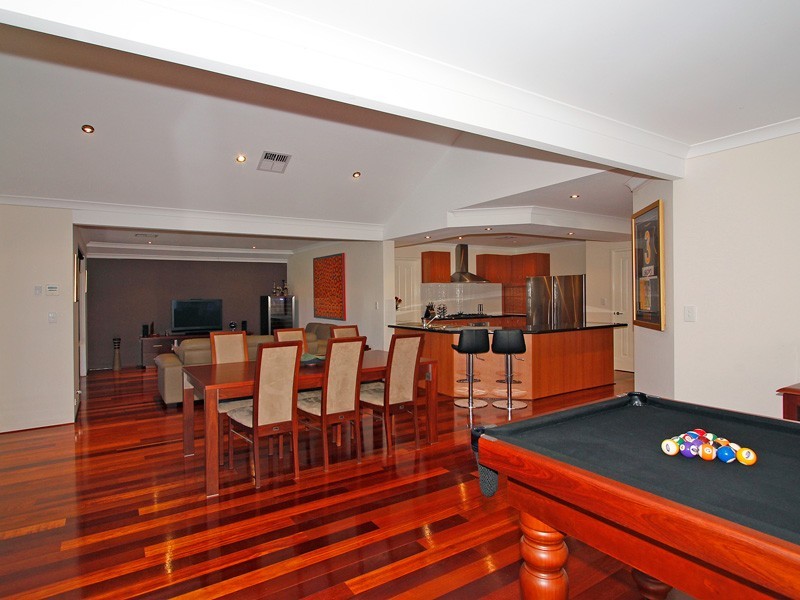 3 Isaac Street, Hammond Park WA 6164