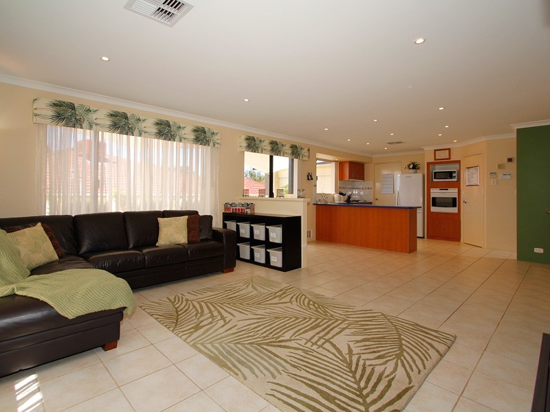 26 Suntree Mews, Beeliar WA 6164
