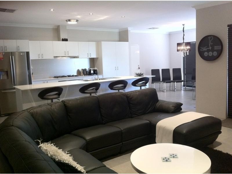 10 Lugano Terrace, Beeliar WA 6164