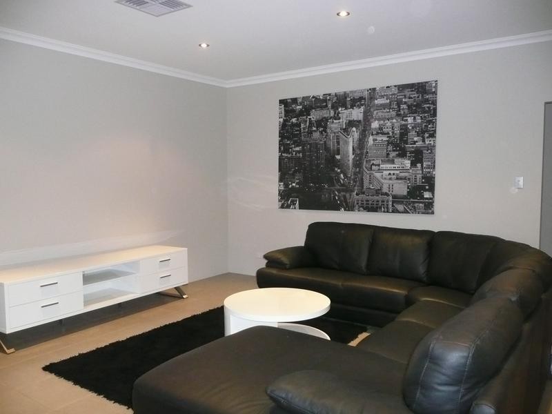 10 Lugano Terrace, Beeliar WA 6164