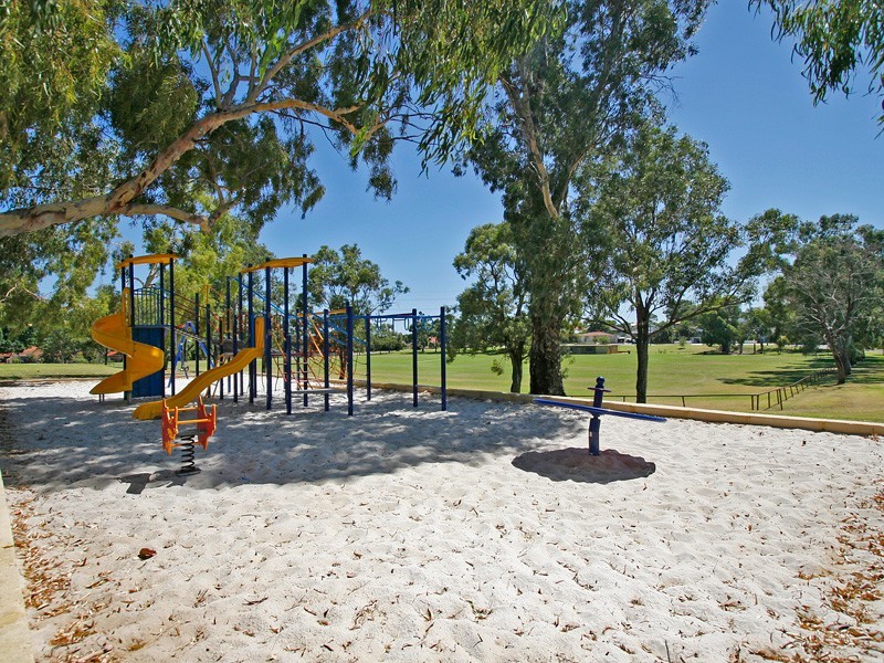 21 Wilkes Street, Hamilton Hill WA 6163