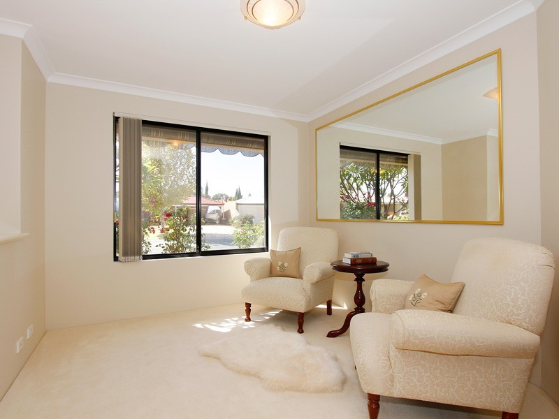 64 Folland Parade, Atwell WA 6164