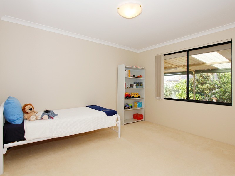 64 Folland Parade, Atwell WA 6164