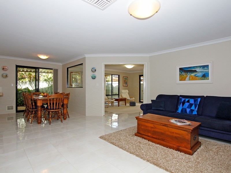 64 Folland Parade, Atwell WA 6164