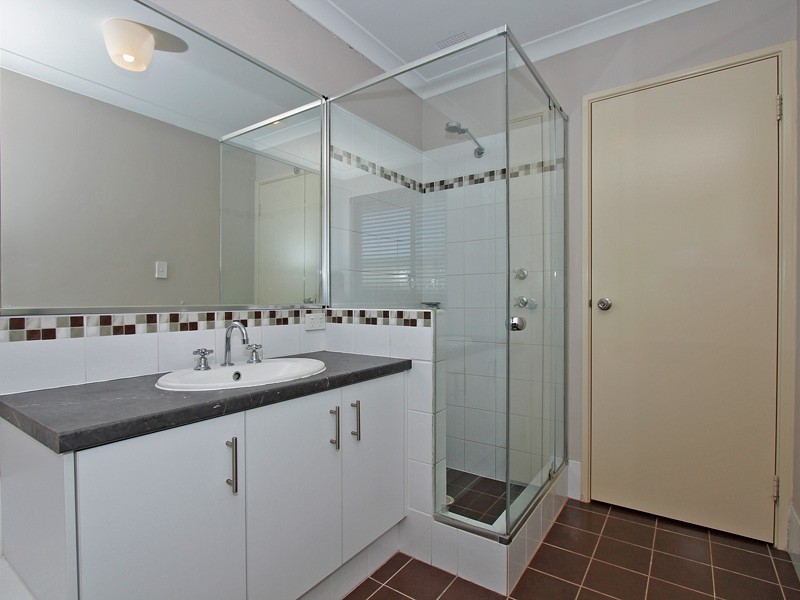 4 New England Vista, Aubin Grove WA 6164