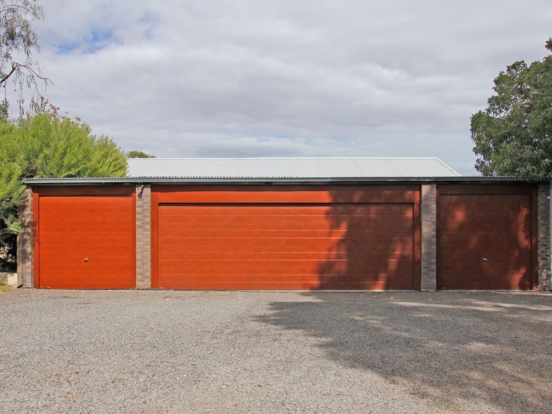10 Lakes Way, Jandakot WA 6164