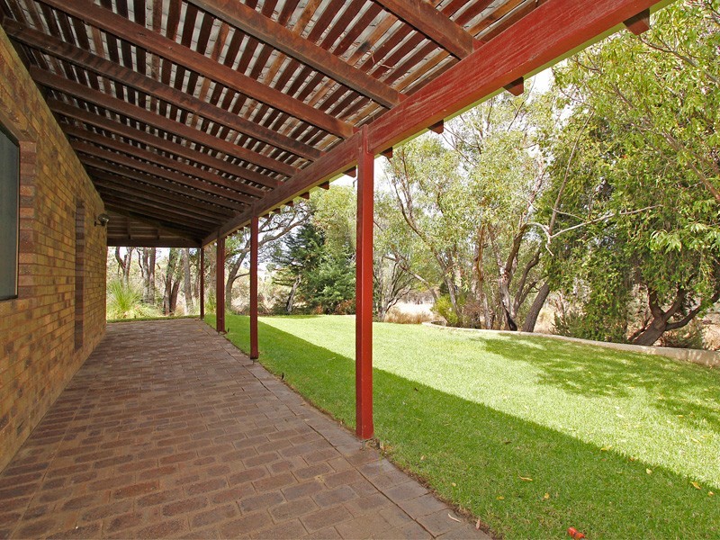 10 Lakes Way, Jandakot WA 6164