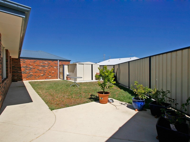 1 Galveston Bend, Success WA 6164