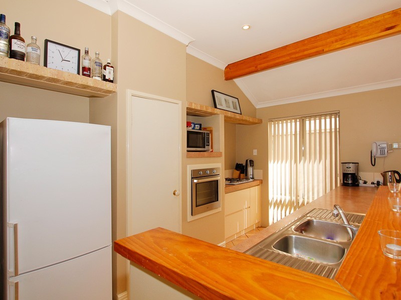 24 Veneta Circuit, Atwell WA 6164