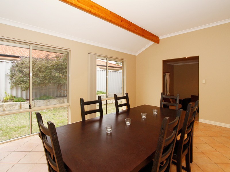 24 Veneta Circuit, Atwell WA 6164