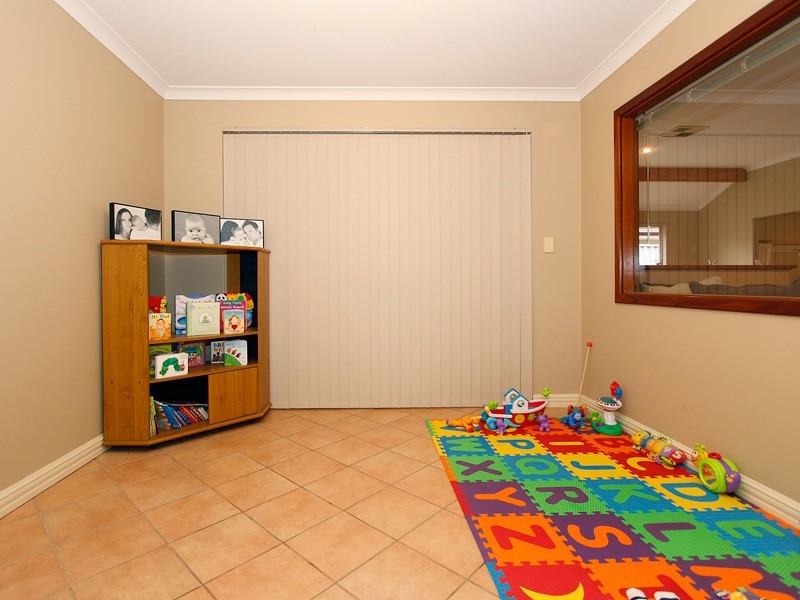 24 Veneta Circuit, Atwell WA 6164