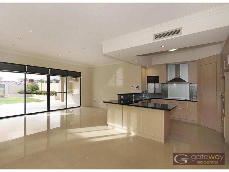 B/18 McCallum Crescent, Ardross WA 6153