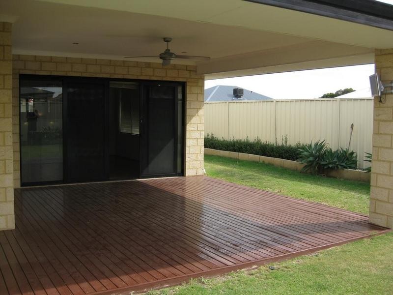 12 Danaine Street, Success WA 6164