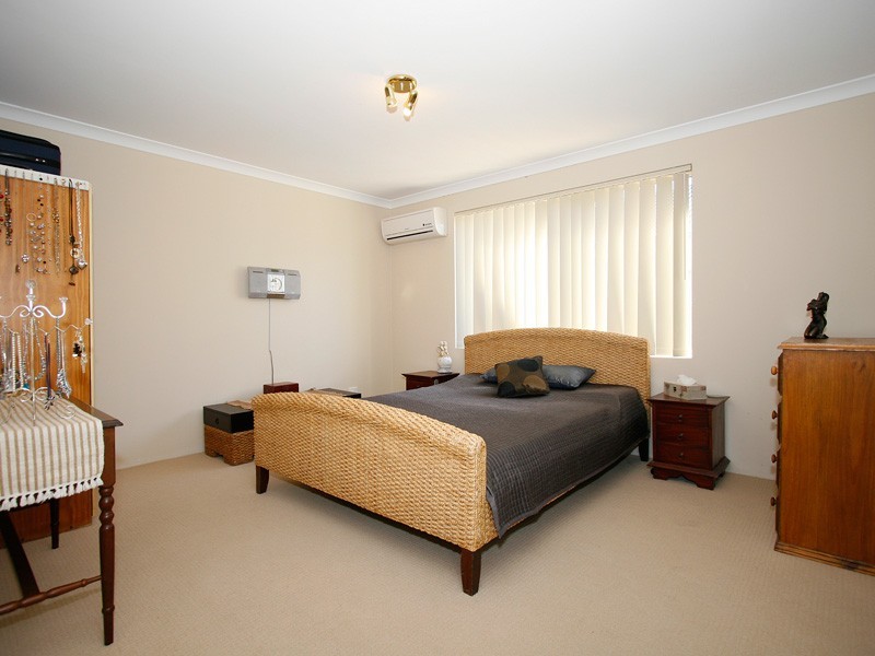 16 Cotter Loop, Success WA 6164