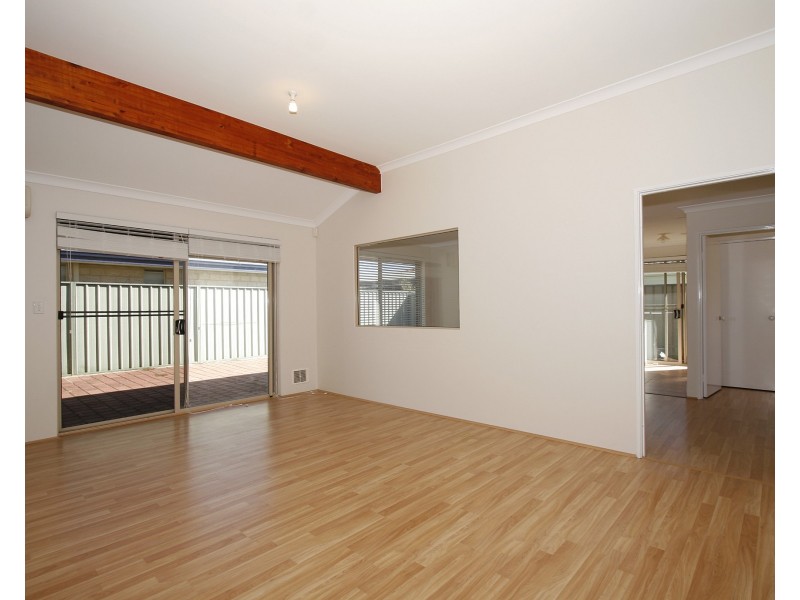 6 Tozer Loop, Atwell WA 6164
