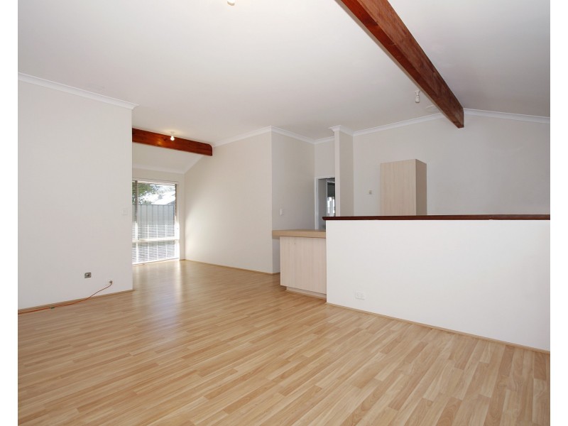 6 Tozer Loop, Atwell WA 6164