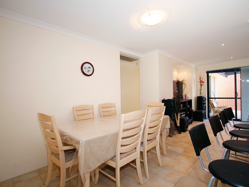 9/18 Serenity Parkway, Hammond Park WA 6164