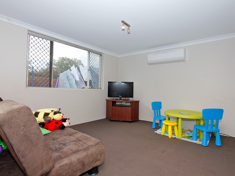 1 Butt Place, Orelia WA 6167