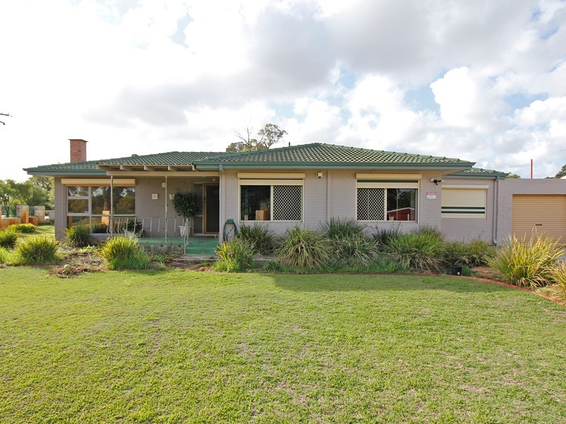 1 Butt Place, Orelia WA 6167