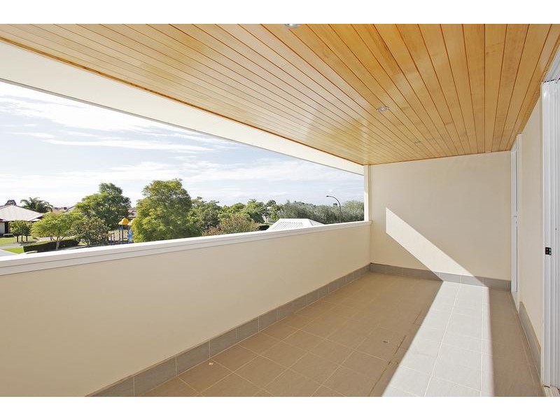 6 Richmond Entrance, Success WA 6164