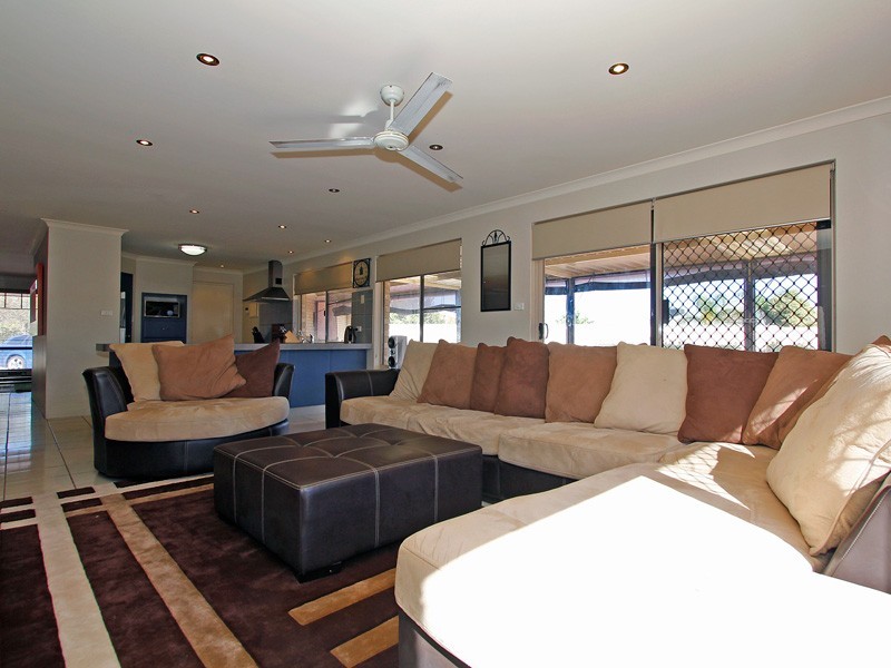 23 Mahogany Loop, Atwell WA 6164