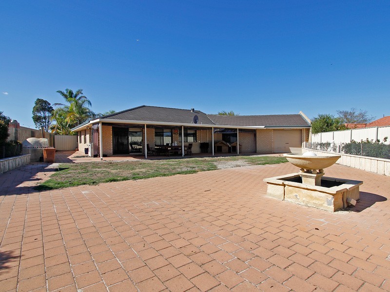 23 Mahogany Loop, Atwell WA 6164