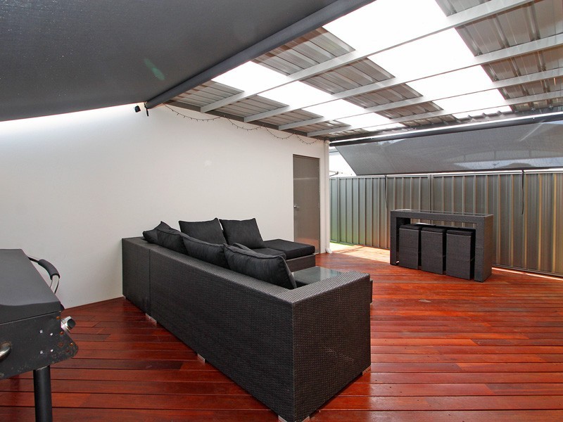 35/1 Pitta Corner, Success WA 6164