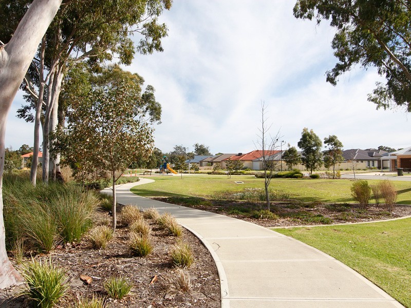 35/1 Pitta Corner, Success WA 6164