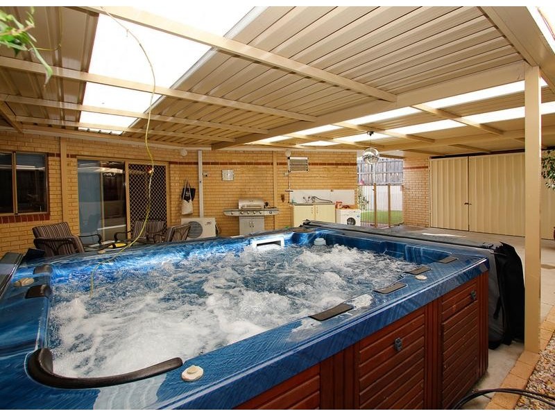 36 Aldenham Heights, Halls Head WA 6210