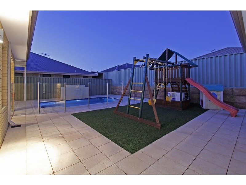 9 Cleland Court, Aubin Grove WA 6164