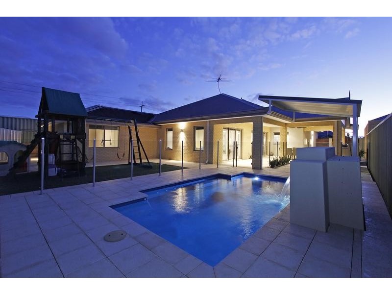 9 Cleland Court, Aubin Grove WA 6164