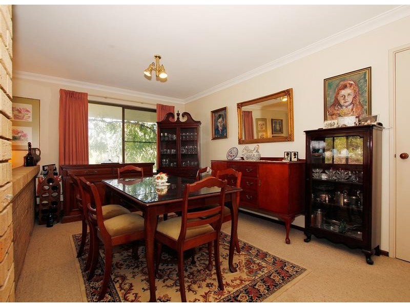 15 Glendale Crescent, Jandakot WA 6164