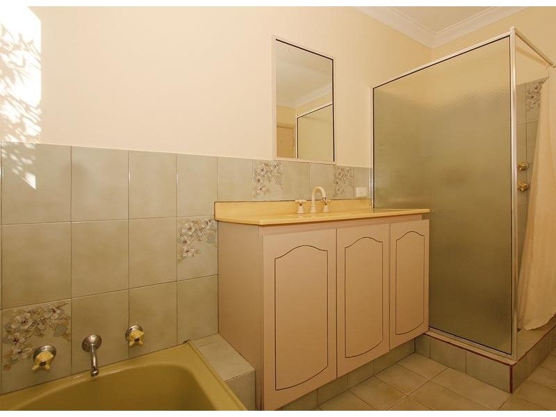 15 Glendale Crescent, Jandakot WA 6164