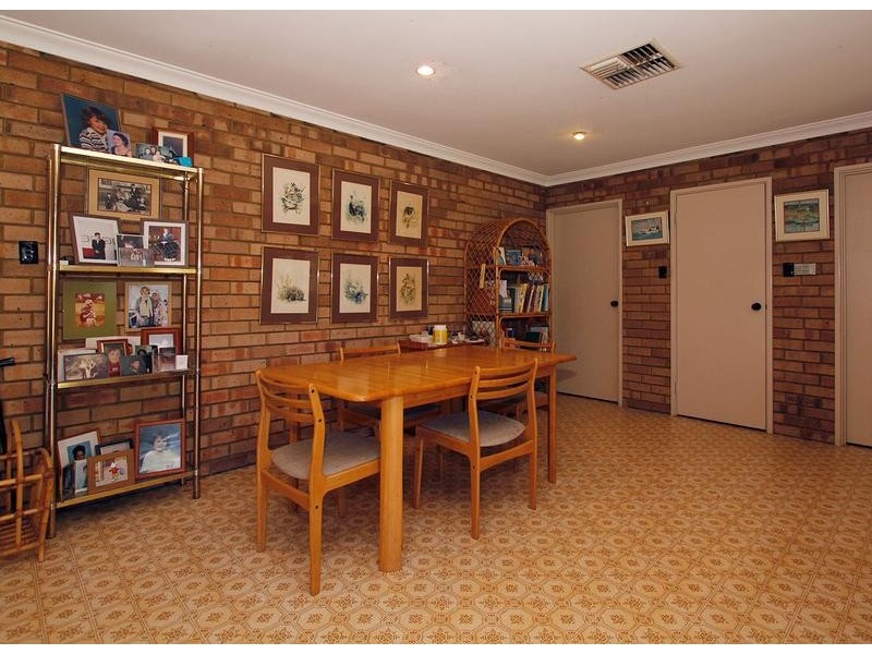 15 Glendale Crescent, Jandakot WA 6164