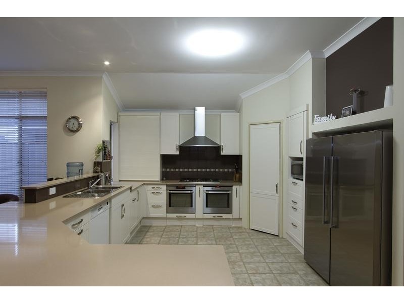 18 Bonville Glen, Jandakot WA 6164