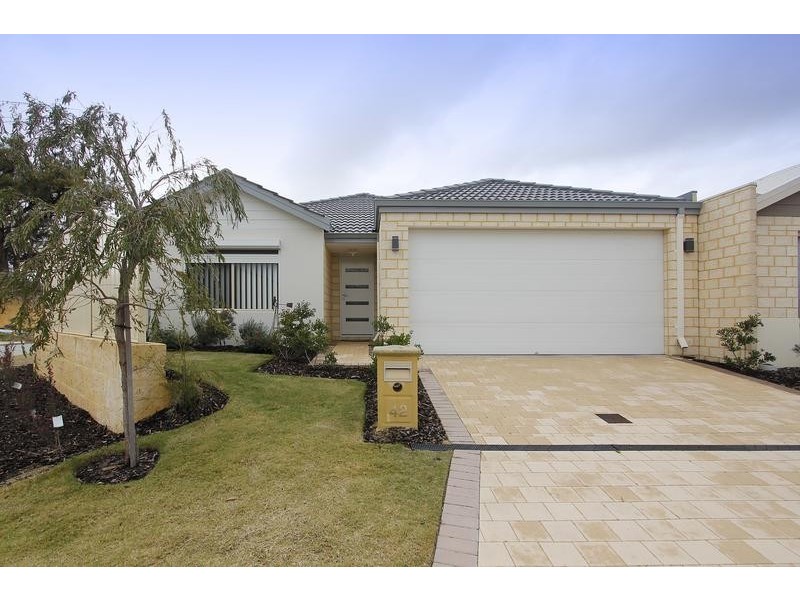 42 Peppermint Gardens, Aubin Grove WA 6164