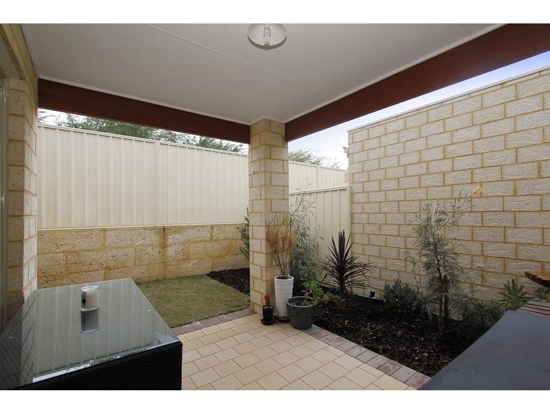 42 Peppermint Gardens, Aubin Grove WA 6164