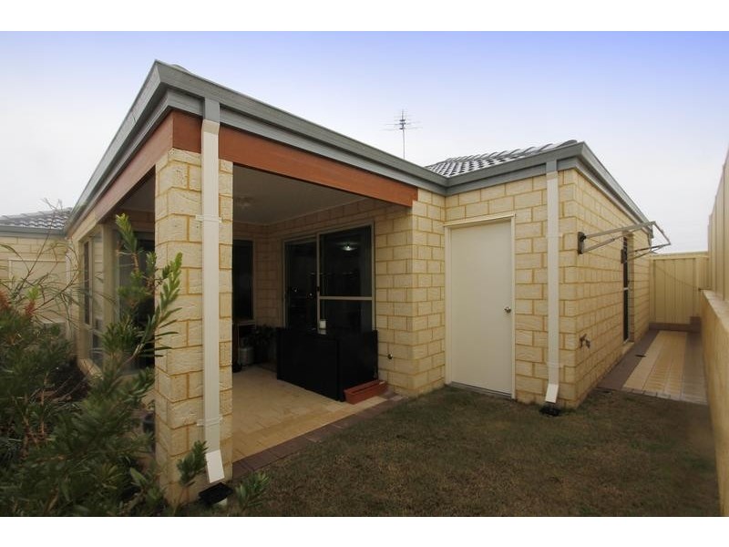 42 Peppermint Gardens, Aubin Grove WA 6164