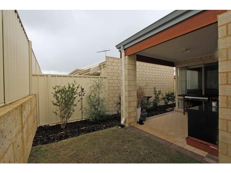 42 Peppermint Gardens, Aubin Grove WA 6164