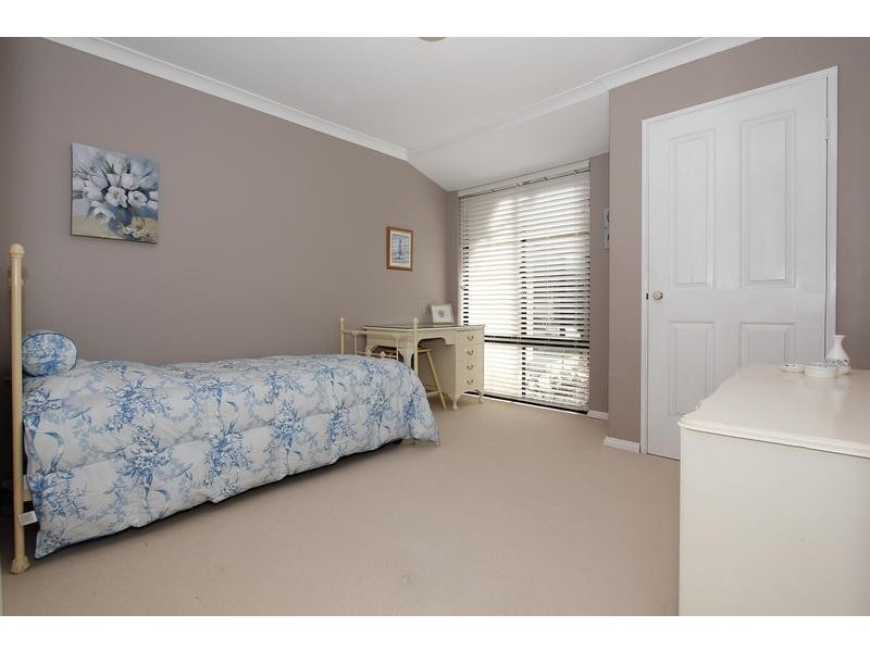 4 Millcroft Elbow, Jandakot WA 6164