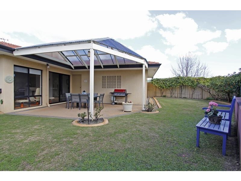 4 Millcroft Elbow, Jandakot WA 6164