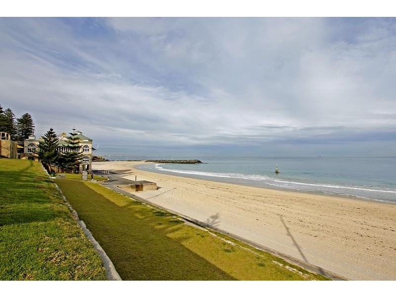 14/20 Overton Gardens, Cottesloe WA 6011