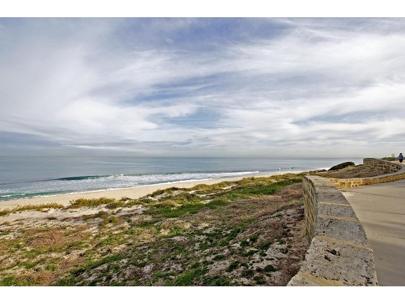 14/20 Overton Gardens, Cottesloe WA 6011
