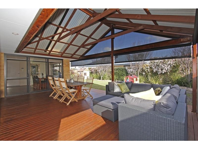 18 Murrumbidgee Drive, Hammond Park WA 6164