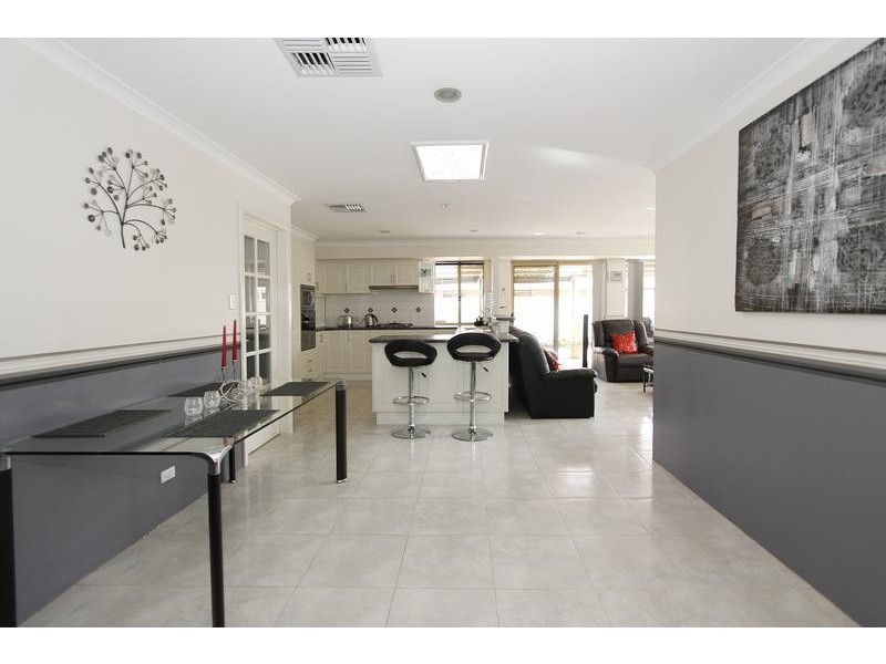 5 Hastings Court, Success WA 6164