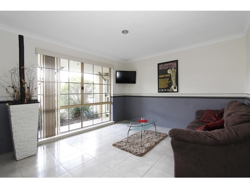 5 Hastings Court, Success WA 6164